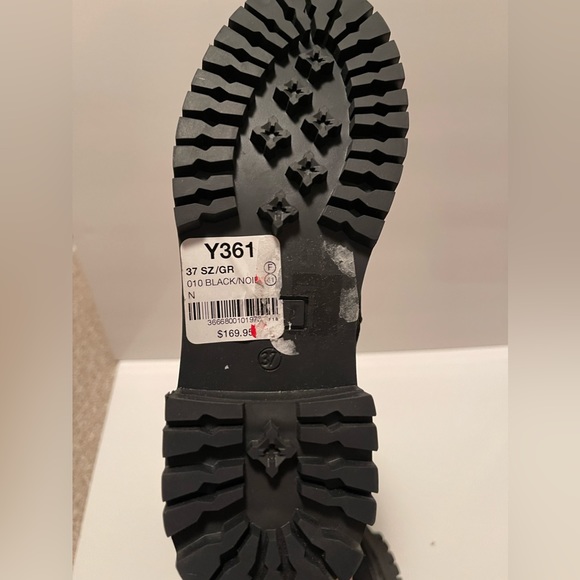 Black Winter boots - Picture 4 of 4